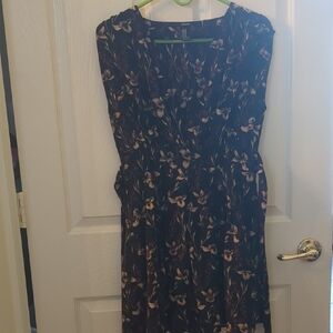Forever 21 Black Floral Midi Dress